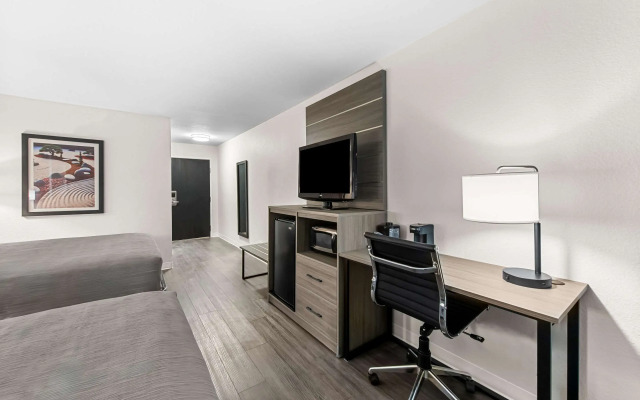 Quality Inn & Suites Kilgore-Longview