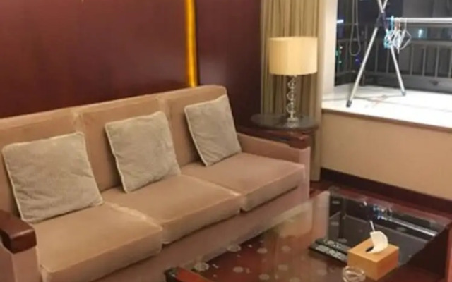 Jing'an Ziyuan Apartment