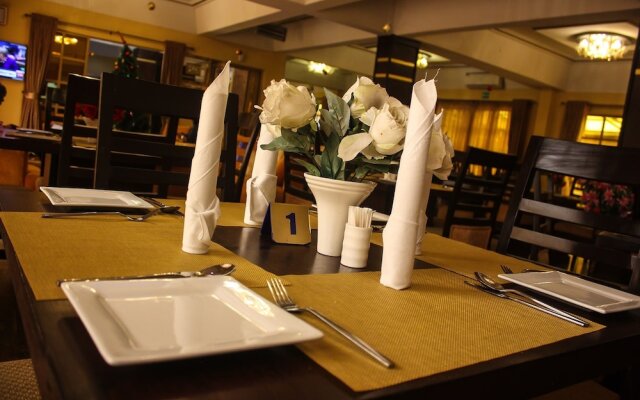 Banex Hotel and Suites