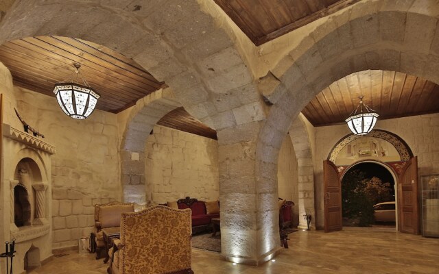 Romance Cave Suites