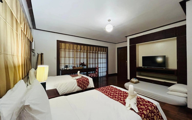 237 Sheridan Boutique Resort