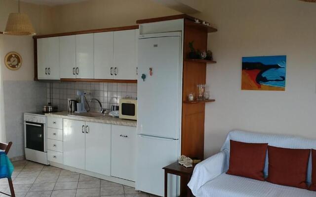 Cozy House In A Quiet Neighborhood Paliouri Region