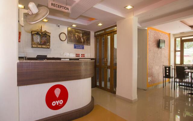 OYO 11566 Shree Swami Apartment