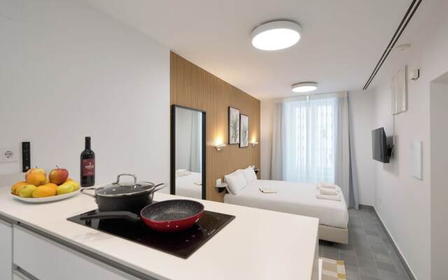 Naranjas y Limones, by Homing U