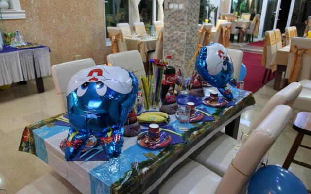 Apartments and Rooms Holiday