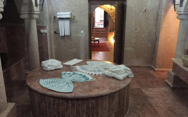 Oread Cave Suites