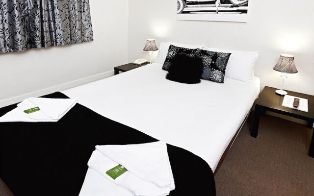 Ambassadors Hotel