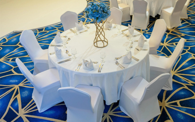 Radisson Blu Hotel & Resort
