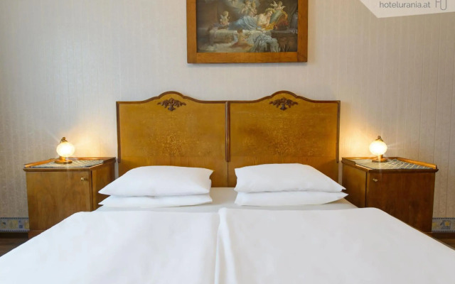 Hotel Urania