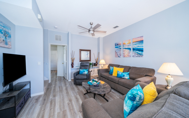 Lovely condo near Disney