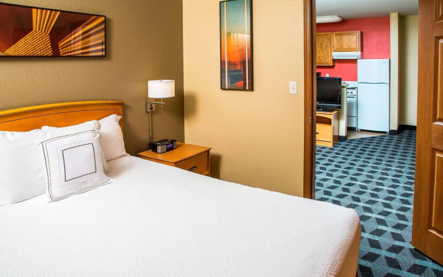 TownePlace Suites By Marriott Anaheim Maingate Near Angel Stadium