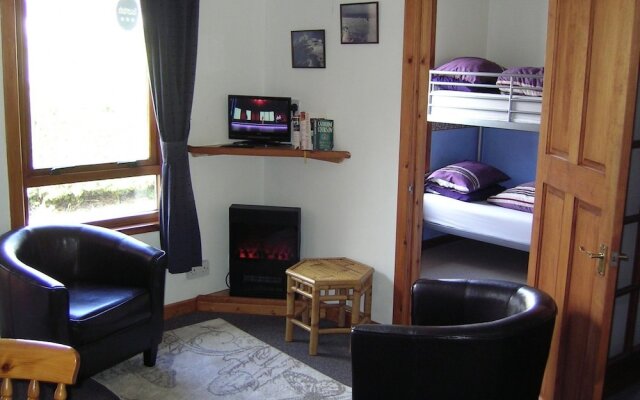 Snowgoose Apartments & Blacksmith Bunkhouse