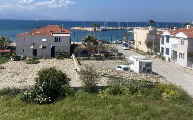 Deniz Kızı Otel Çeşme