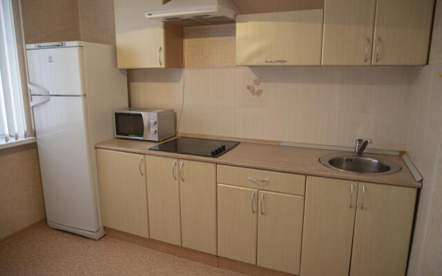 Апартаменты Урал на улице Братьев Кашириных