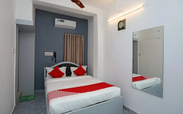 Upasana Guest House By OYO Rooms