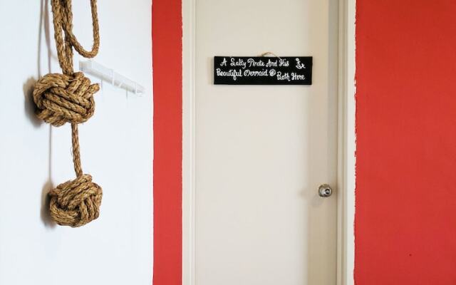 Themed Apartments @ Straits View Villas