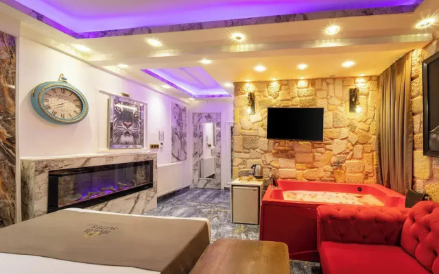 Ren Plus Sui̇tes Otel