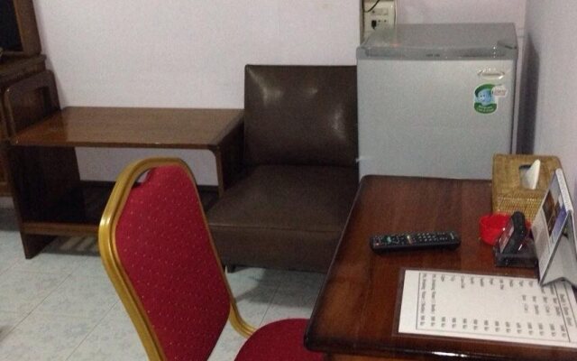 Daddy's Home Hotel