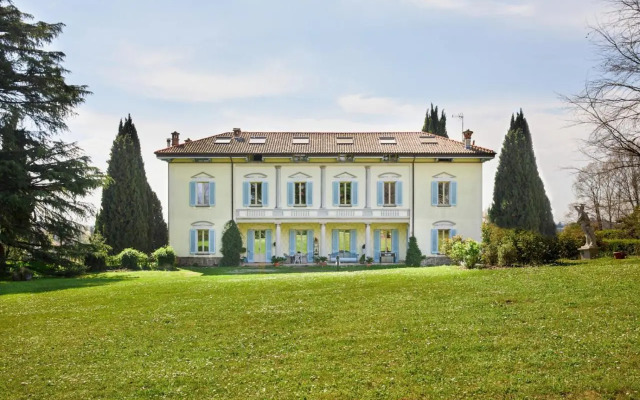Appartamento lusso con piscina tra Milano e Como
