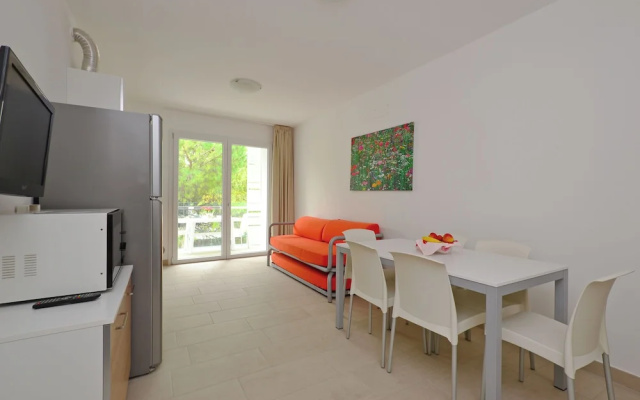 Inviting Seven Guests Apartment Near the Beach