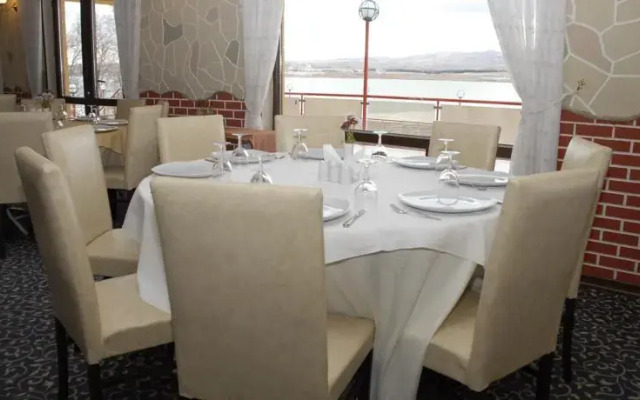 Otel Club Bizim Catı