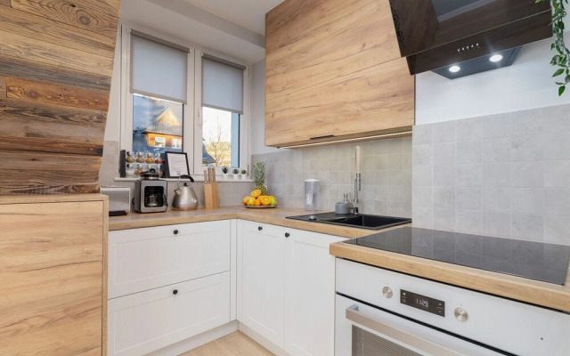 Salamandra Apartment by Renters Prestige