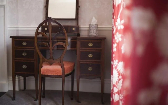 Trelough House B&B