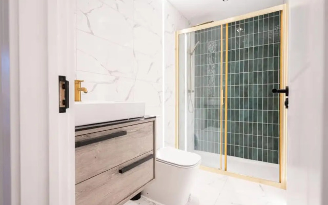 The Battersea Place - Charming 4bdr Flat