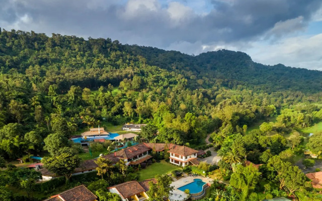 Ambatty Greens Resort