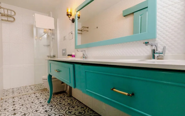 Avlu Alacati Butik Otel