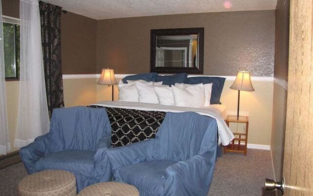 White House Inn on the Waterfront