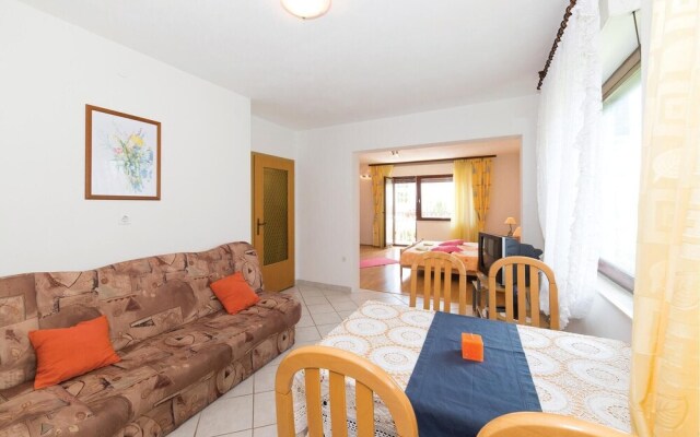 Awesome Home in Kastel Kambelovac With Wifi and 1 Bedrooms