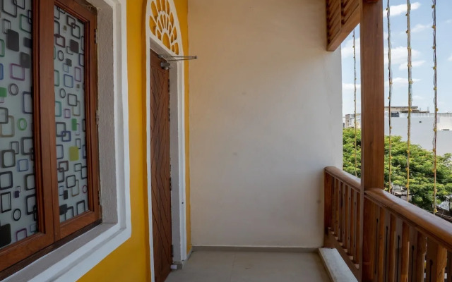 Le Suresh Residency