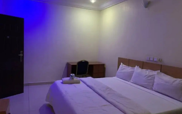 H18 Apartment