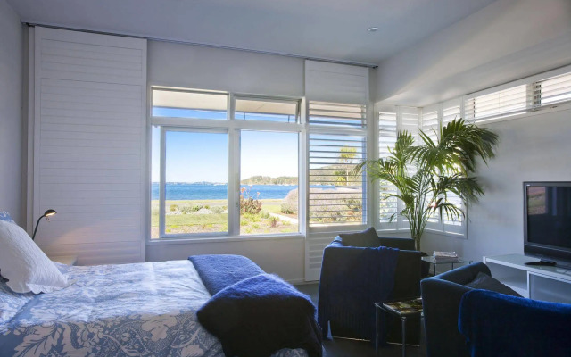 Waiheke Waterfront Lodge