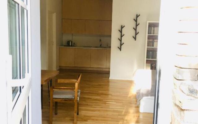 Mini Home Bookshop Studios