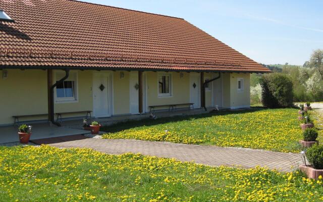 Apartment in Rotthalmunster With Balcony