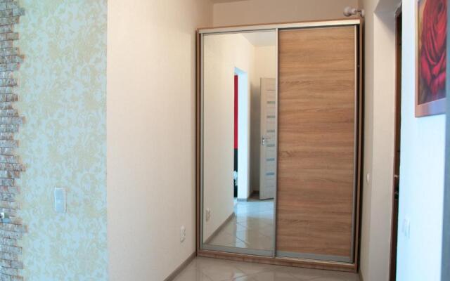 Apartment on Bogatyrskaya 6a