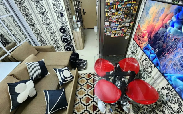 High-Tech Studio at Grass Residences -2 persons only, Quezon City
