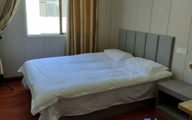 Hezhou Xinyue Hotel