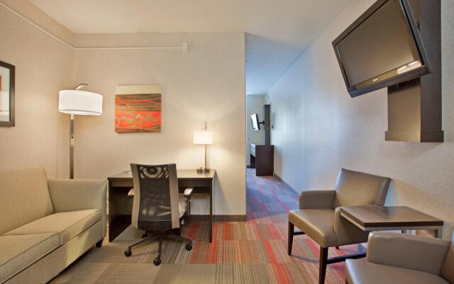 Holiday Inn Express Hotel & Suites Beatrice, an IHG Hotel