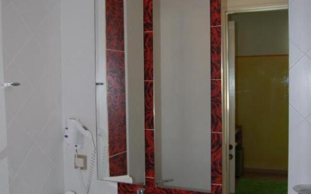 Room "honeybee" in a neoclasical house