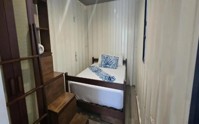 Containers Bacalar