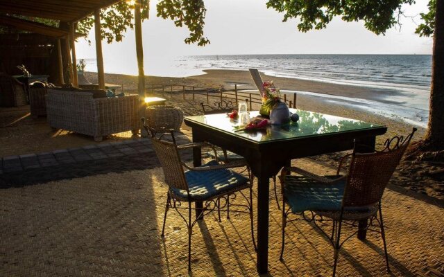 Lilin Lovina Beach Hotel