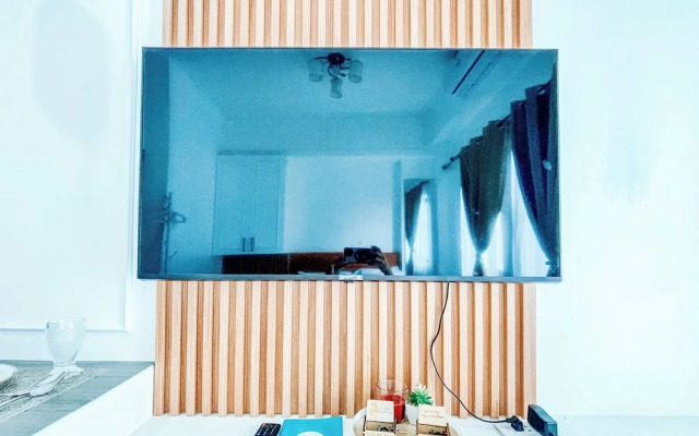 A Minimalist Urban Retreat