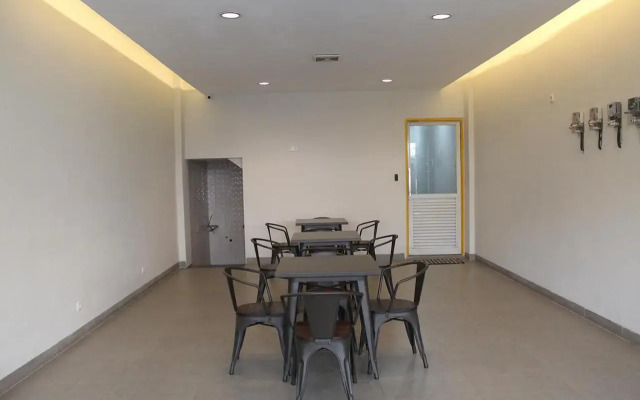 Ghurfati Hotel
