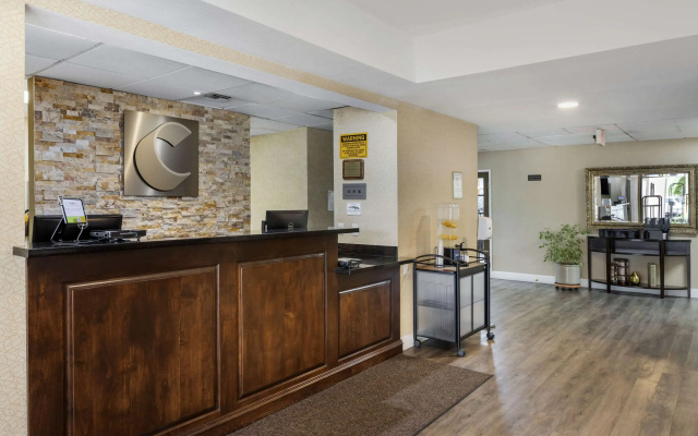 Comfort Suites Tulare Sequoia Gateway