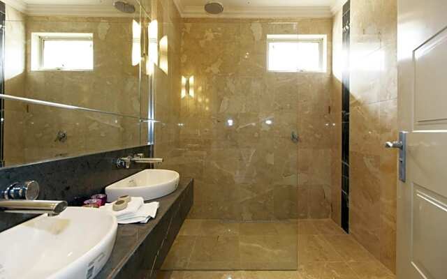 Grampians Manor House