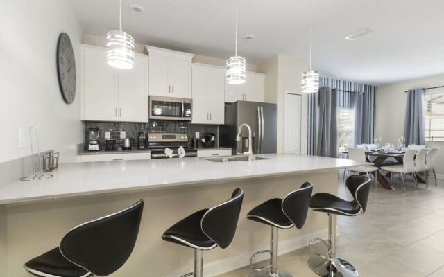 Storey Lake - 4800 Romeo Circle