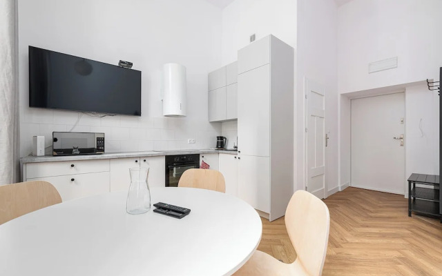 RentPlanet - Apartamenty Rewolucji 1905